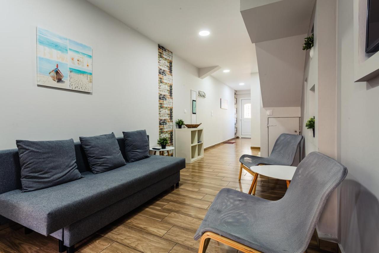 Citysea Fusion, Elegant Gem Minutes From The Beach Kalamata Exterior photo